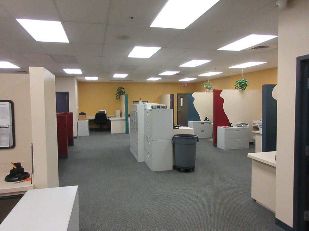 In the News Inc. Industrial Manuf. Flex Building: 8517 Sunstate St, Tampa, FL 33634